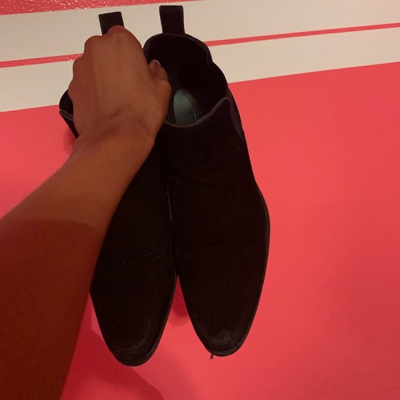 Chelsea Boots - Picture 4 of 4